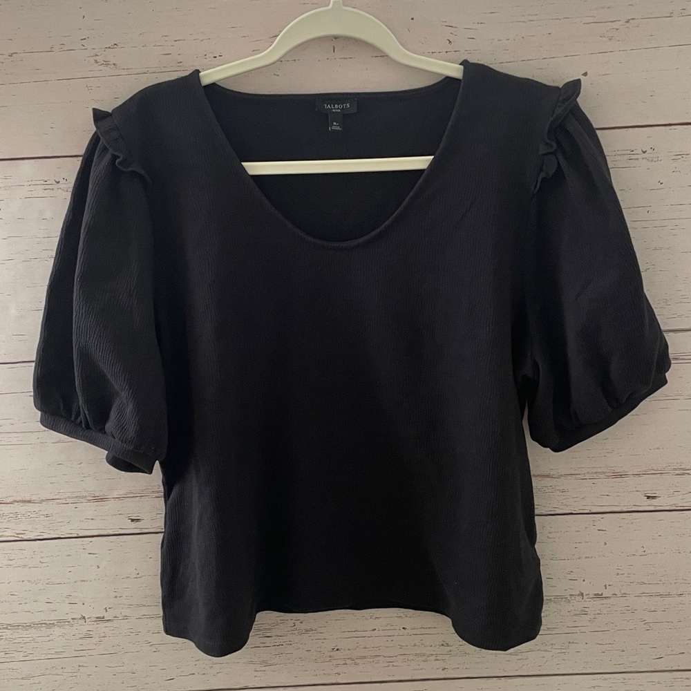 Talbot Puff-Sleeved Black Top with Ruffled Shoulder Detail, size XL P